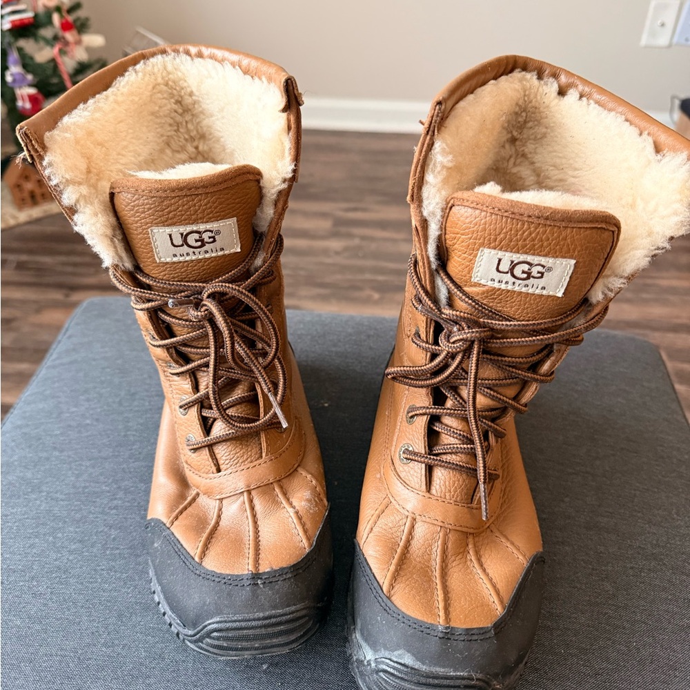 UGG Kids Brown Lace-Up Shearling-Lined Snow Boots